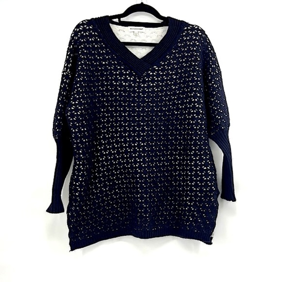 Christopher Bankswarm cozy navy blue sweater soft Size large - Picture 1 of 9